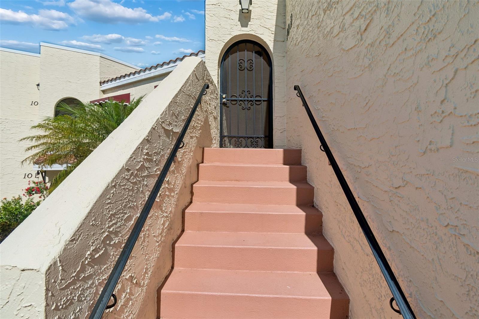 6101 34TH STREET W 10H