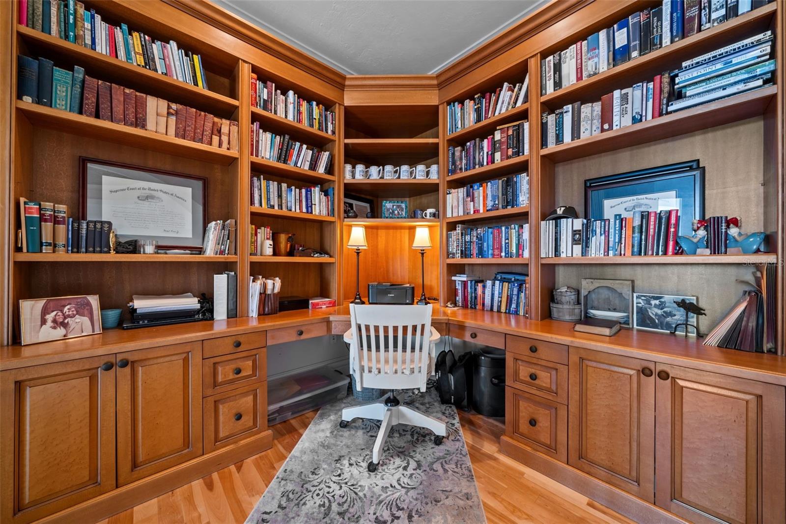 HARBOR ACRES - Residential