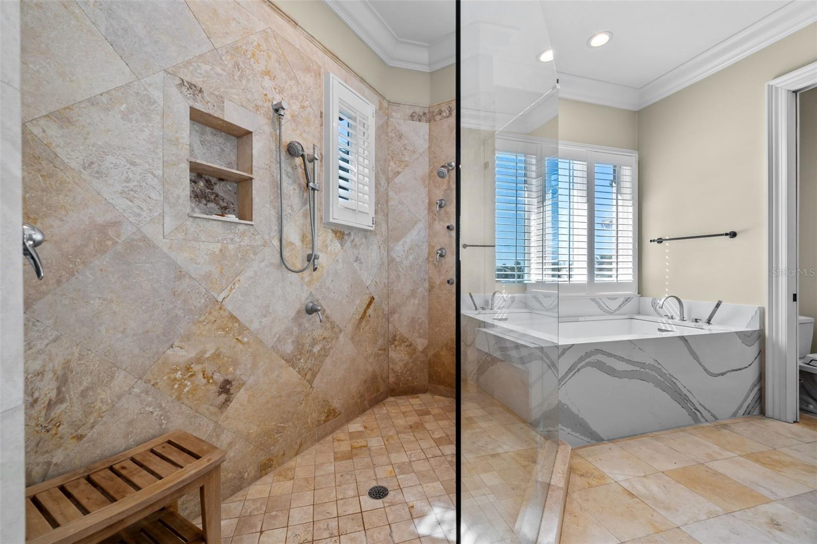 HARBOR ACRES - Residential