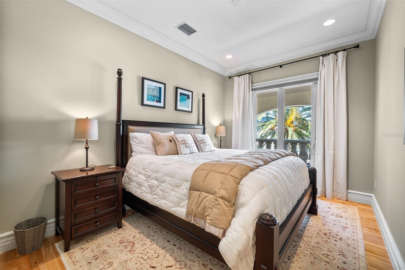 HARBOR ACRES - Residential