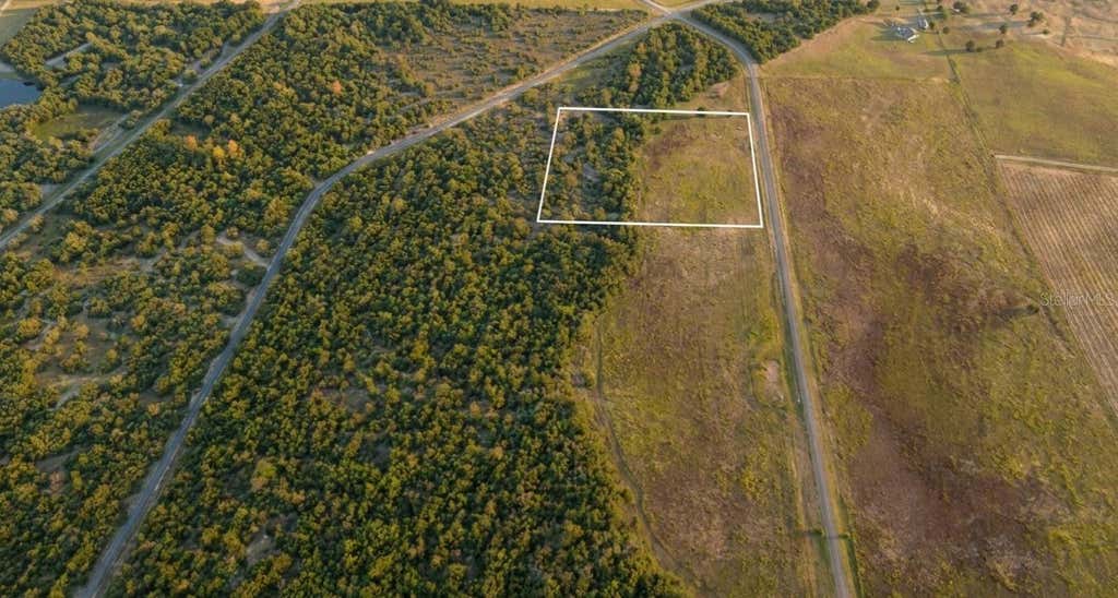 Photo of SE 136th Terrace, Morriston, FL 32668 (MLS # A4701268)