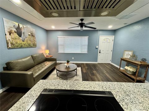 Tiny photo for 2801 SE 28th Road, Ocala, FL 34471 (MLS # O6395607)