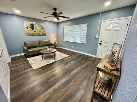 Tiny photo for 2801 SE 28th Road, Ocala, FL 34471 (MLS # O6395607)