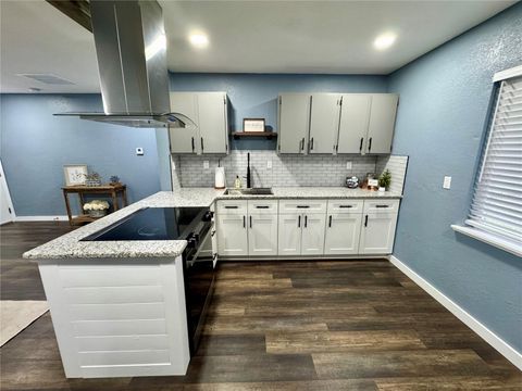 Tiny photo for 2801 SE 28th Road, Ocala, FL 34471 (MLS # O6395607)