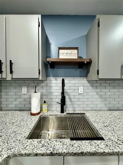 Tiny photo for 2801 SE 28th Road, Ocala, FL 34471 (MLS # O6395607)