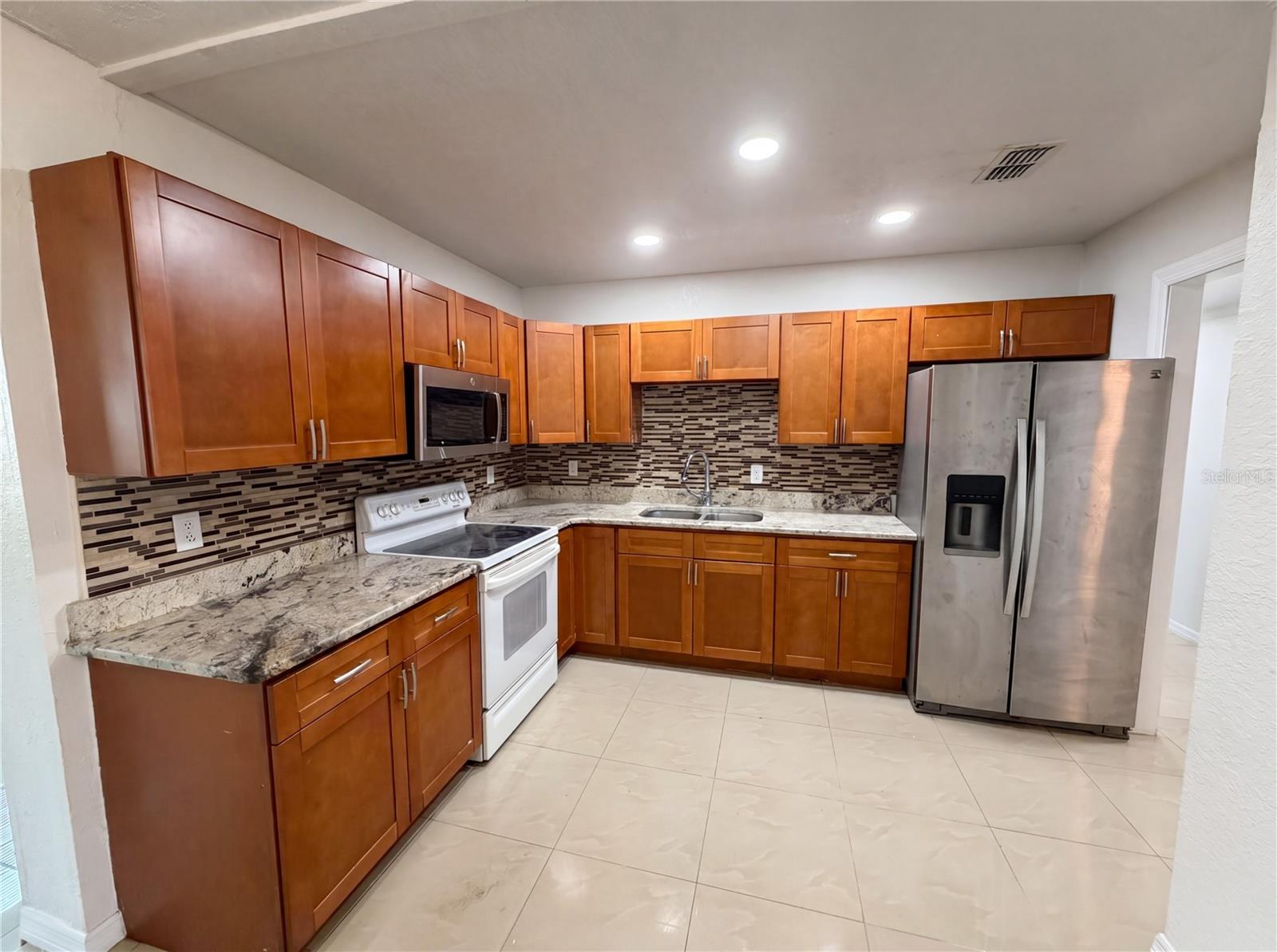 NEWPORT UNIT 1 - Residential