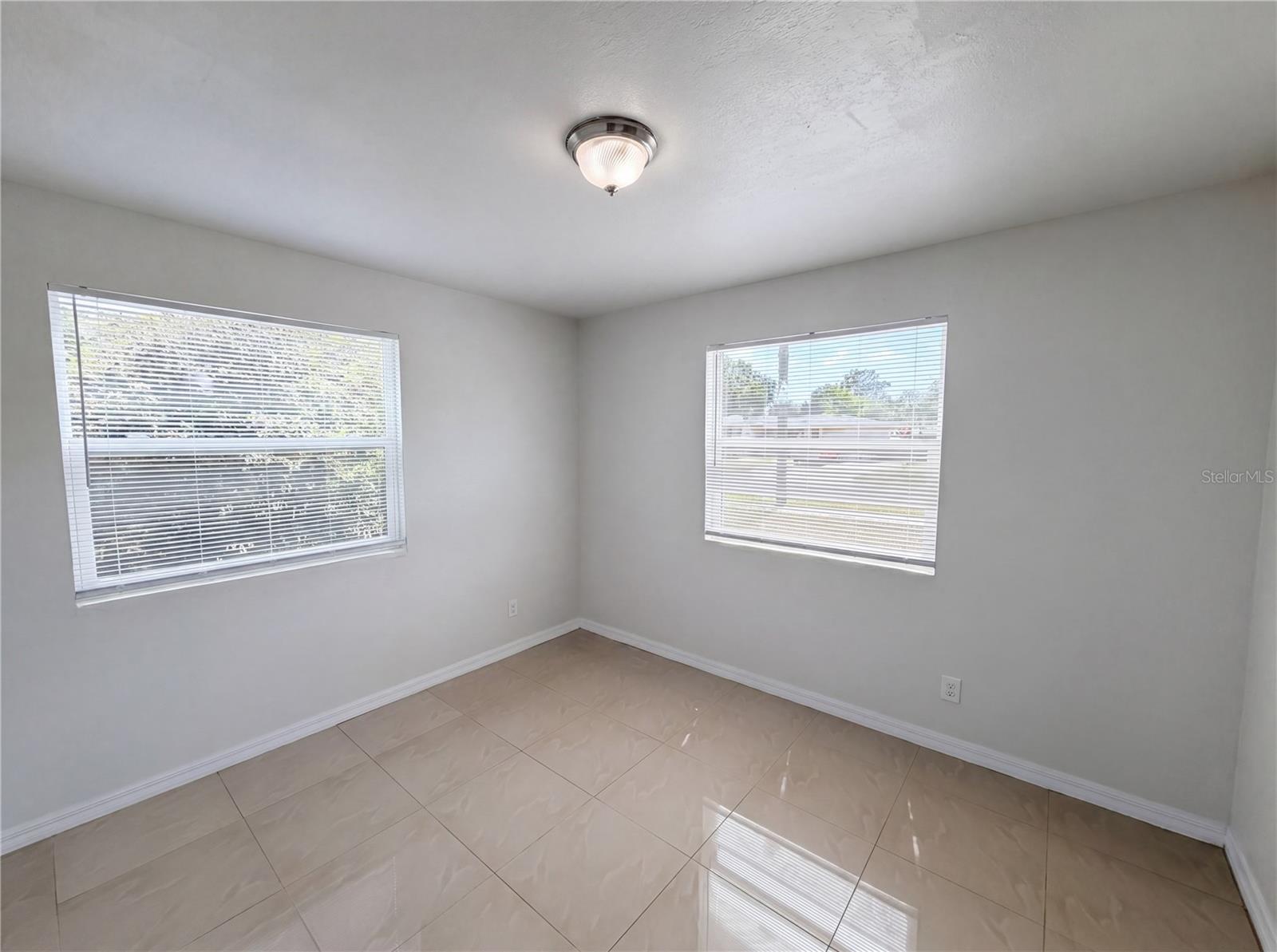 NEWPORT UNIT 1 - Residential