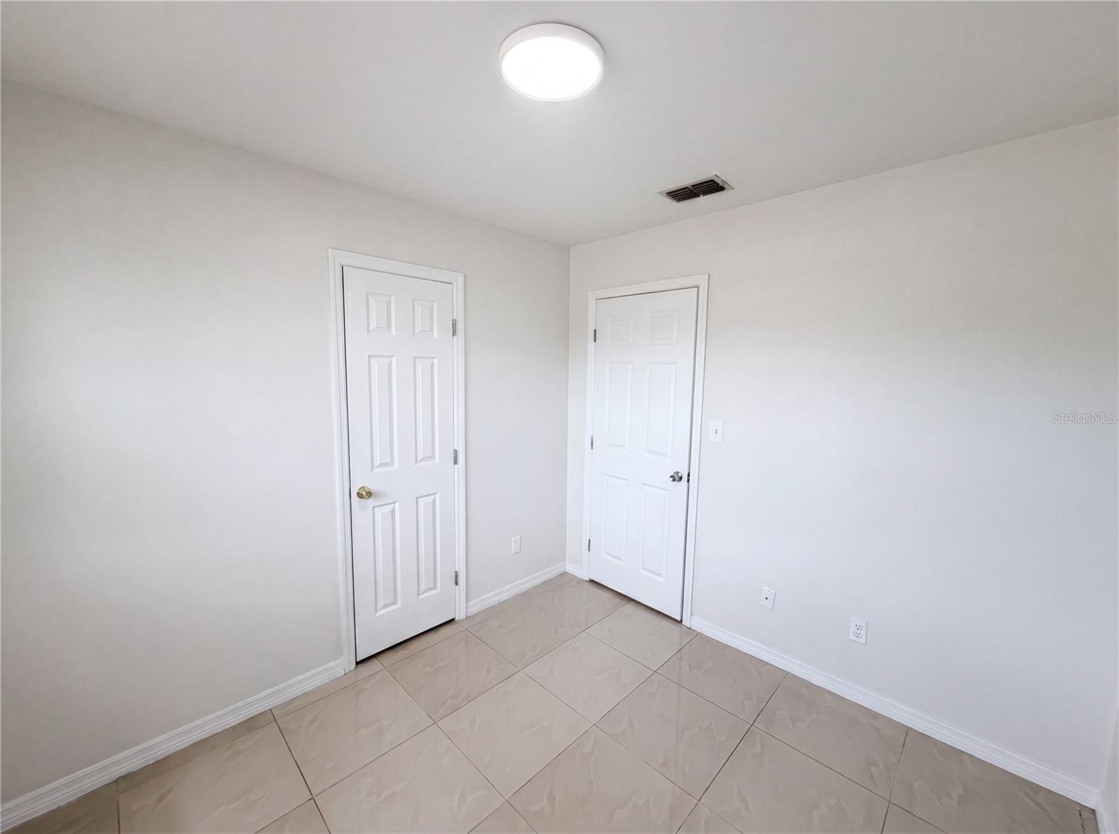 NEWPORT UNIT 1 - Residential