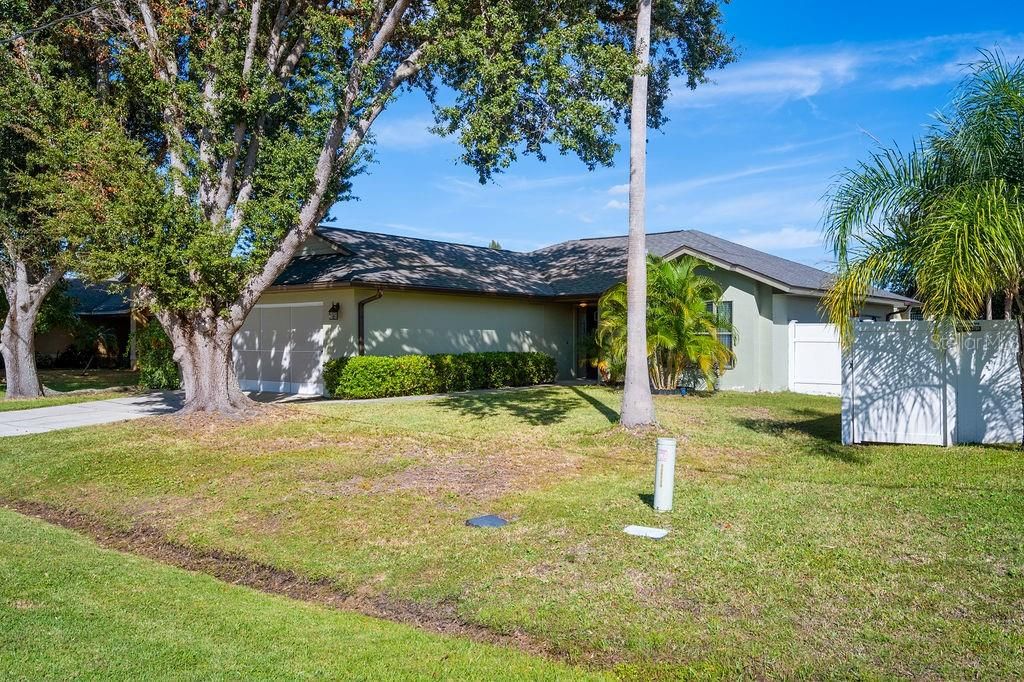Photo of 52 Dorset Drive, Kissimmee, FL 34758 (MLS # O6355699)