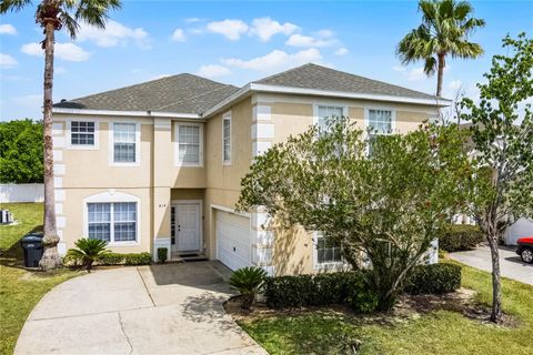 Photo of 814 Bloomingdale Drive, Davenport, FL 33897 (MLS # S5123341) Photo of 814 Bloomingdale Drive, Davenport, FL 33897 (MLS # S5123341)