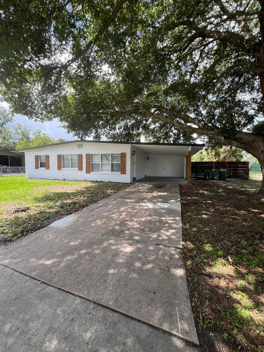1221 CYPRESS LANE