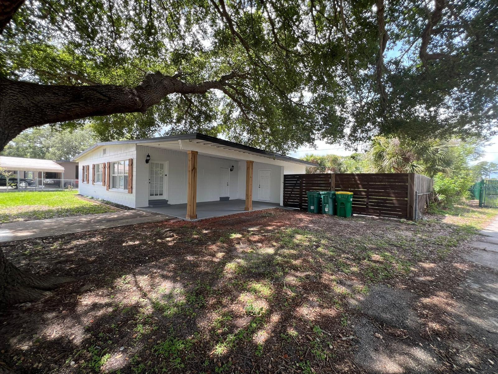 1221 CYPRESS LANE