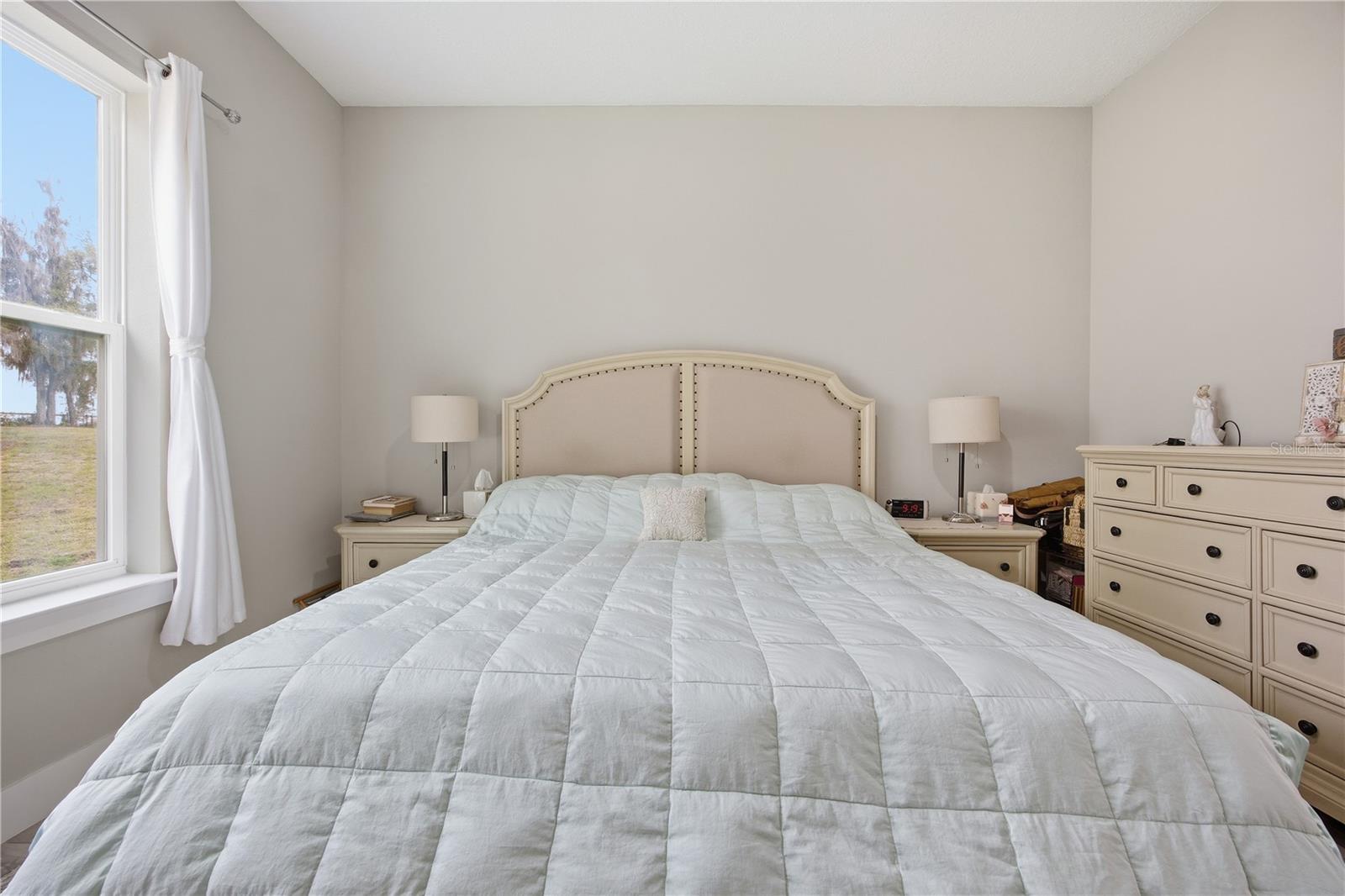 ROLLING HILLS - Residential