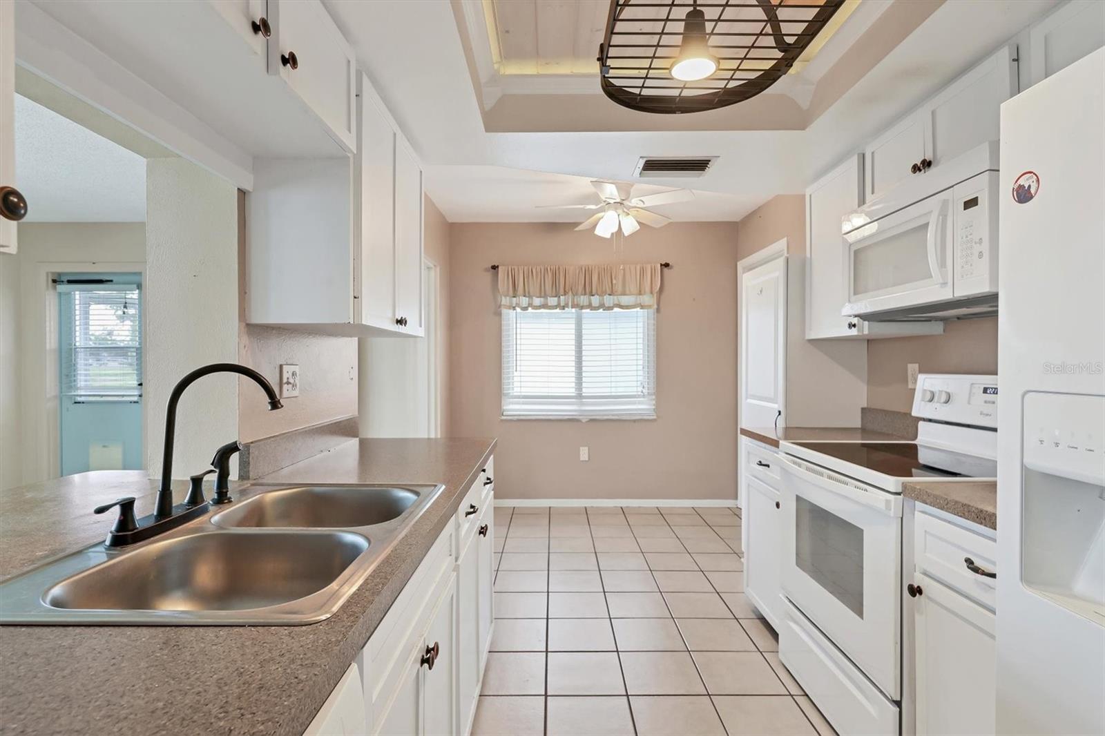 RIVER ISLES - Residential