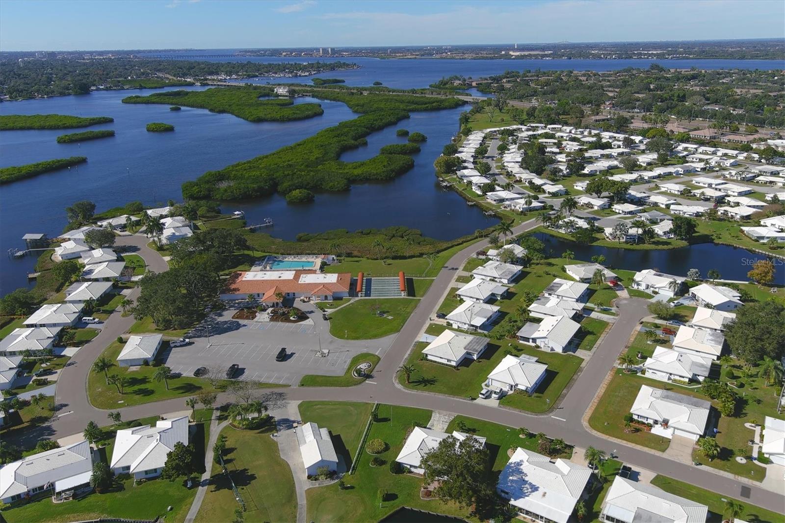 RIVER ISLES - Residential