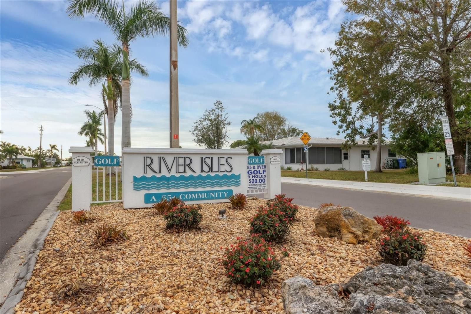 RIVER ISLES - Residential