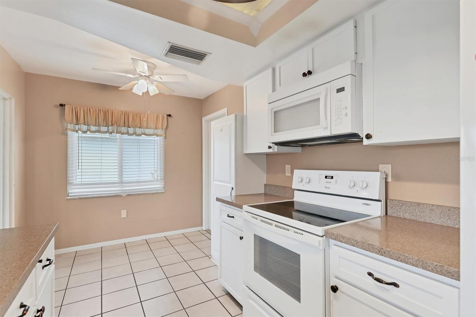 RIVER ISLES - Residential