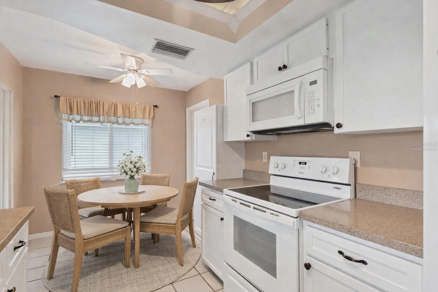 RIVER ISLES - Residential