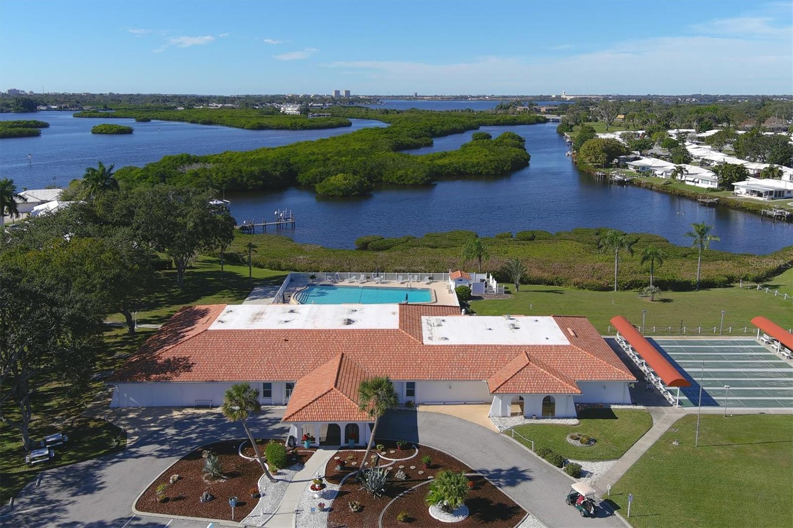 RIVER ISLES - Residential