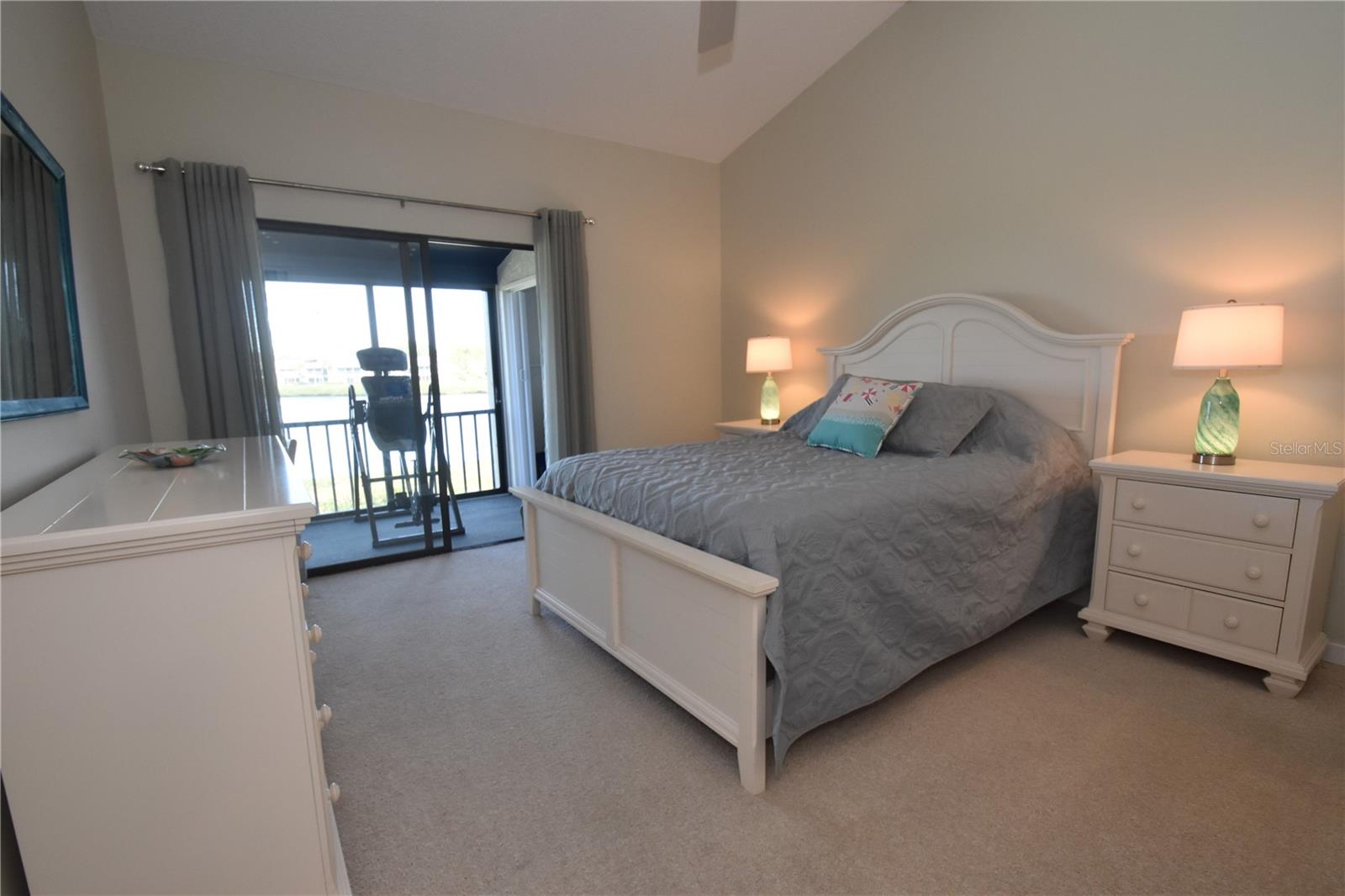 PELICAN COVE I - Residential Lease