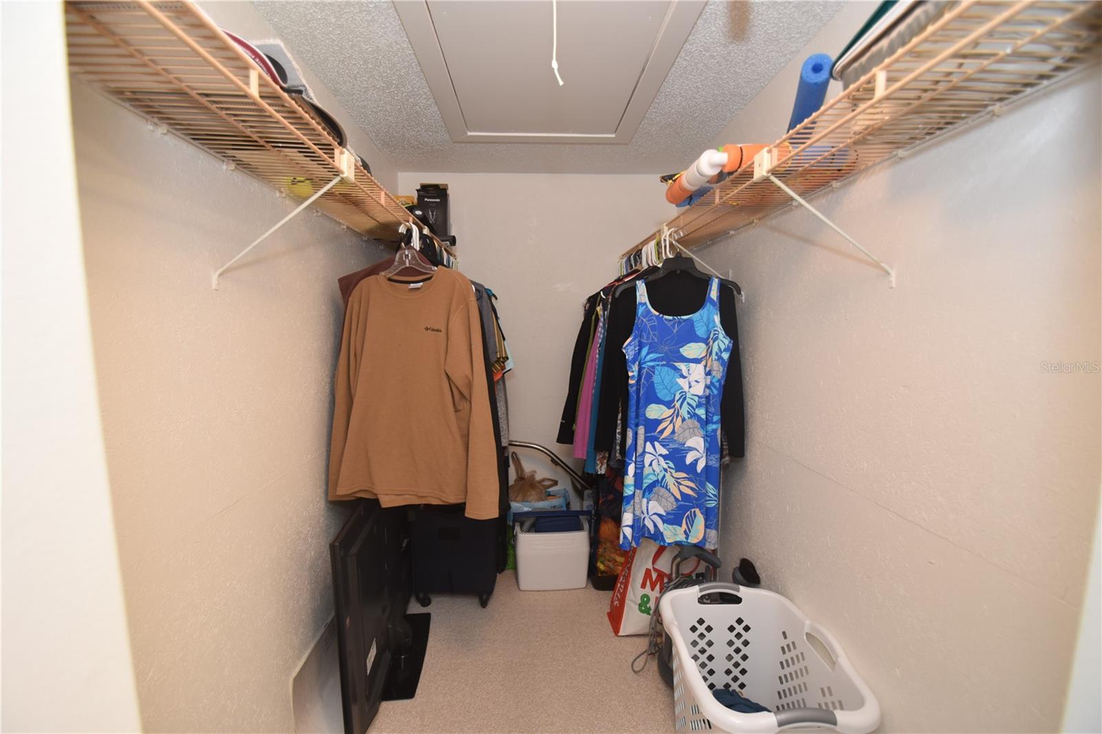 PELICAN COVE I - Residential Lease