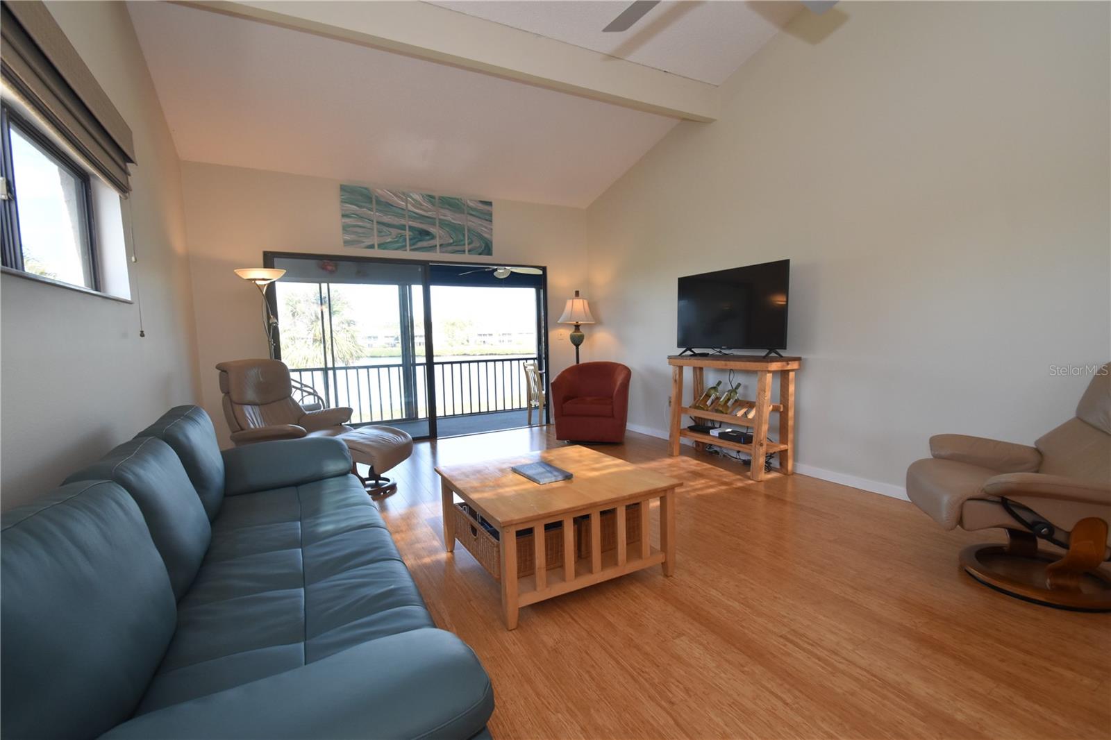 PELICAN COVE I - Residential Lease