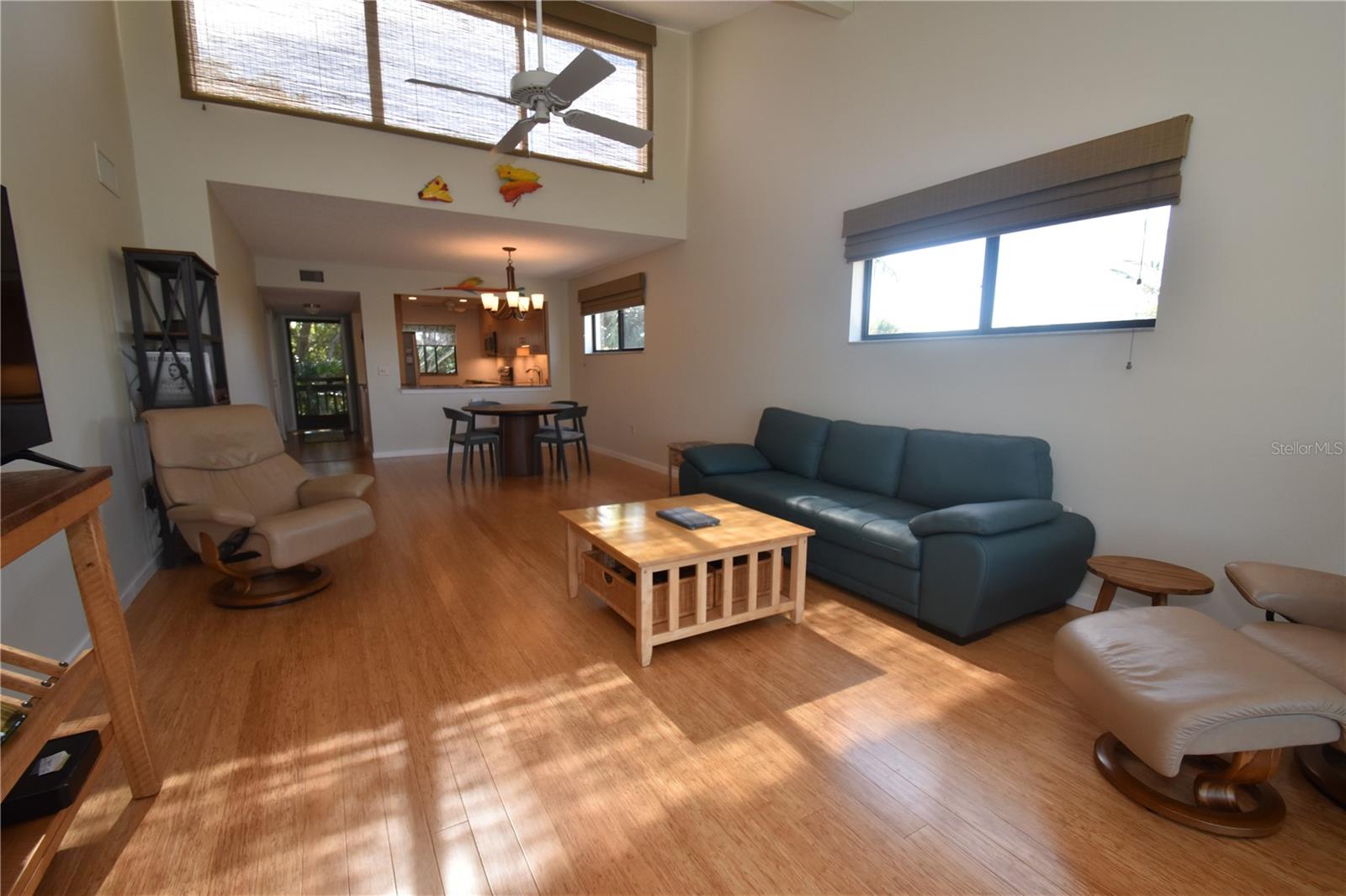 PELICAN COVE I - Residential Lease