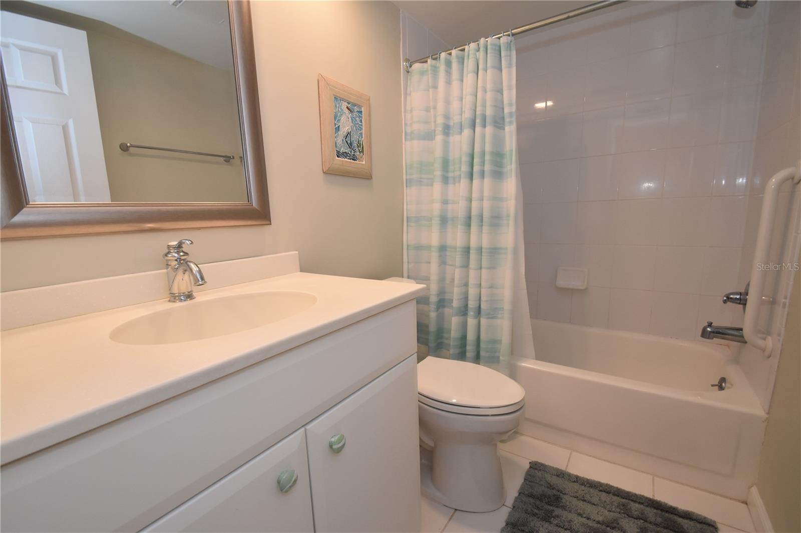 PELICAN COVE I - Residential Lease