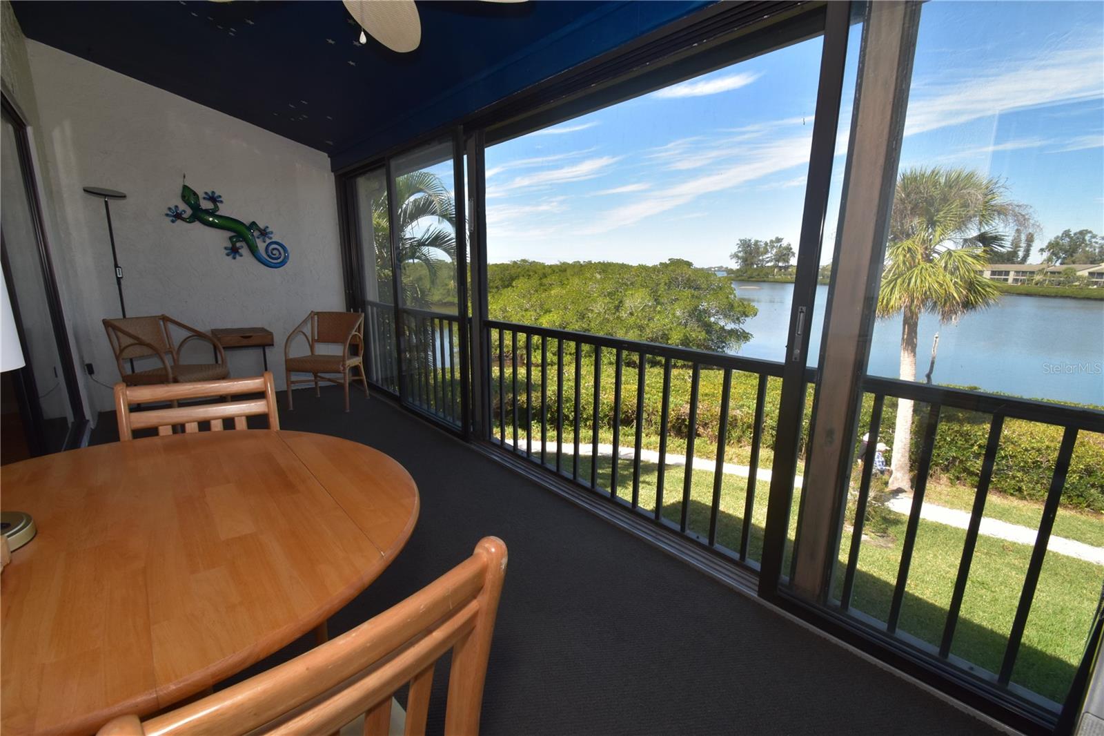 PELICAN COVE I - Residential Lease