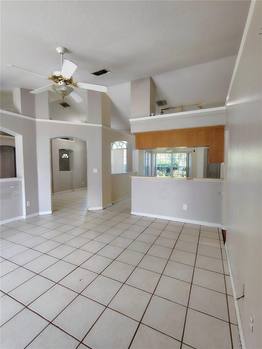 3248 SAWGRASS CREEK CIRCLE