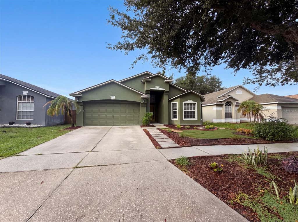 Photo of 6941 Crown Lake Drive, Gibsonton, FL 33534 (MLS # O6431561)