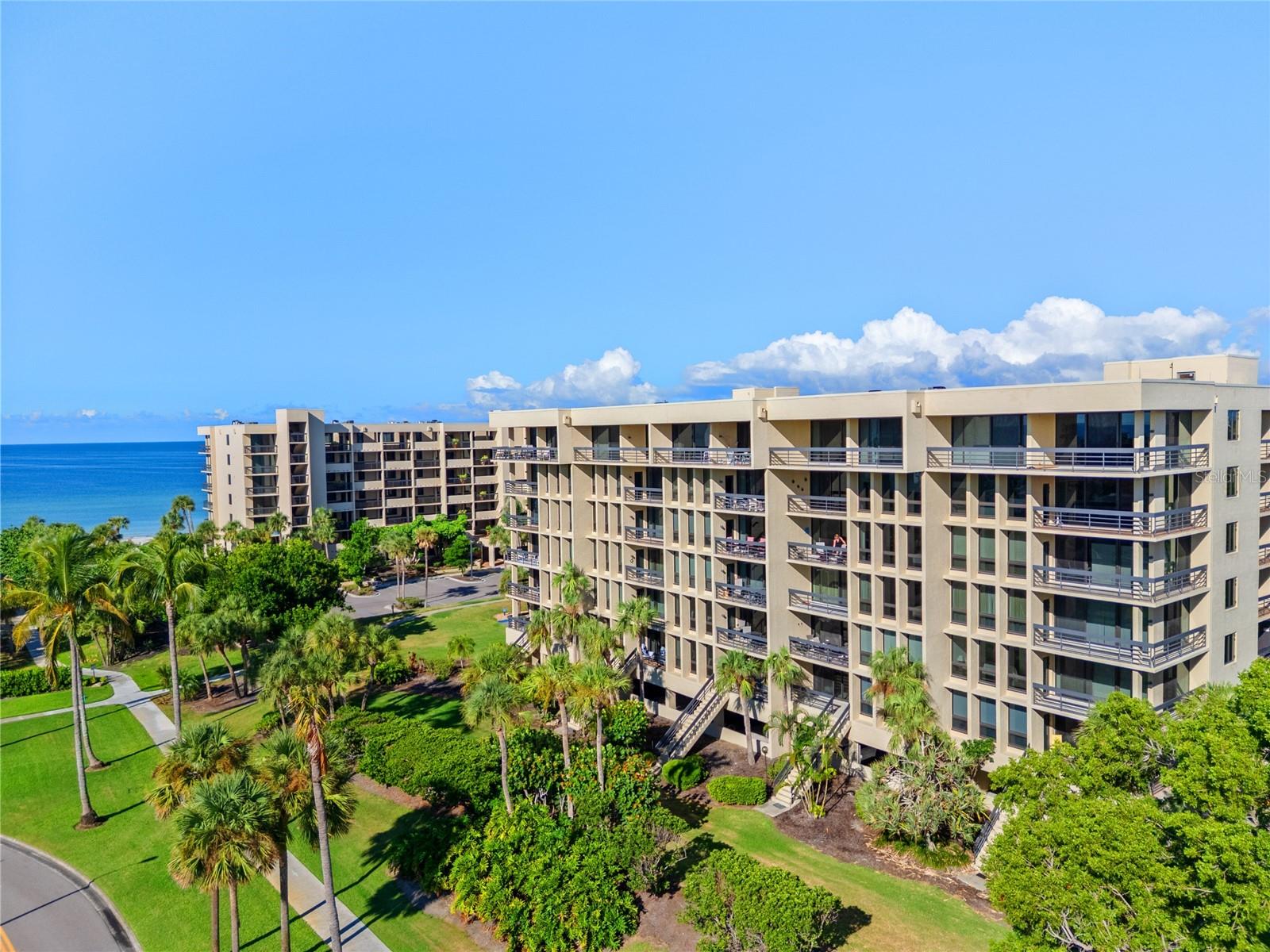 BEACHPLACE III - Residential