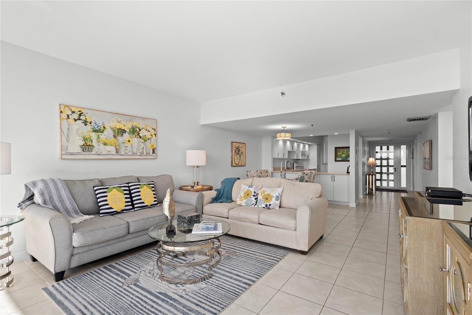 BEACHPLACE III - Residential