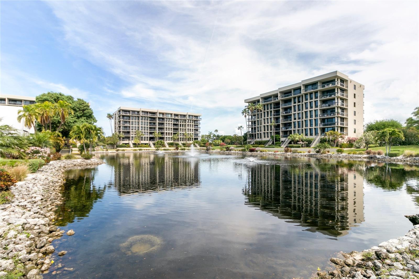 BEACHPLACE III - Residential