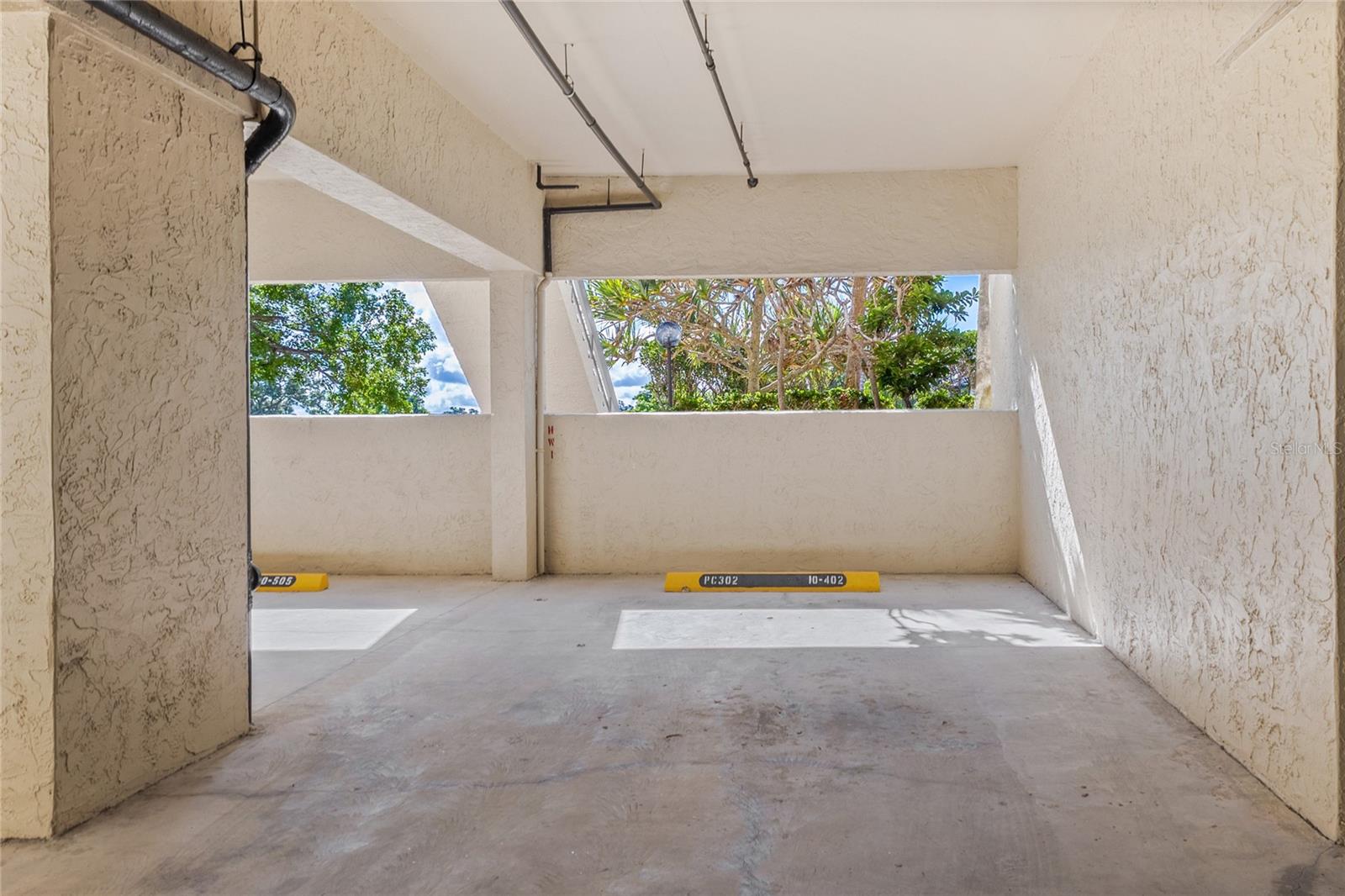 BEACHPLACE III - Residential