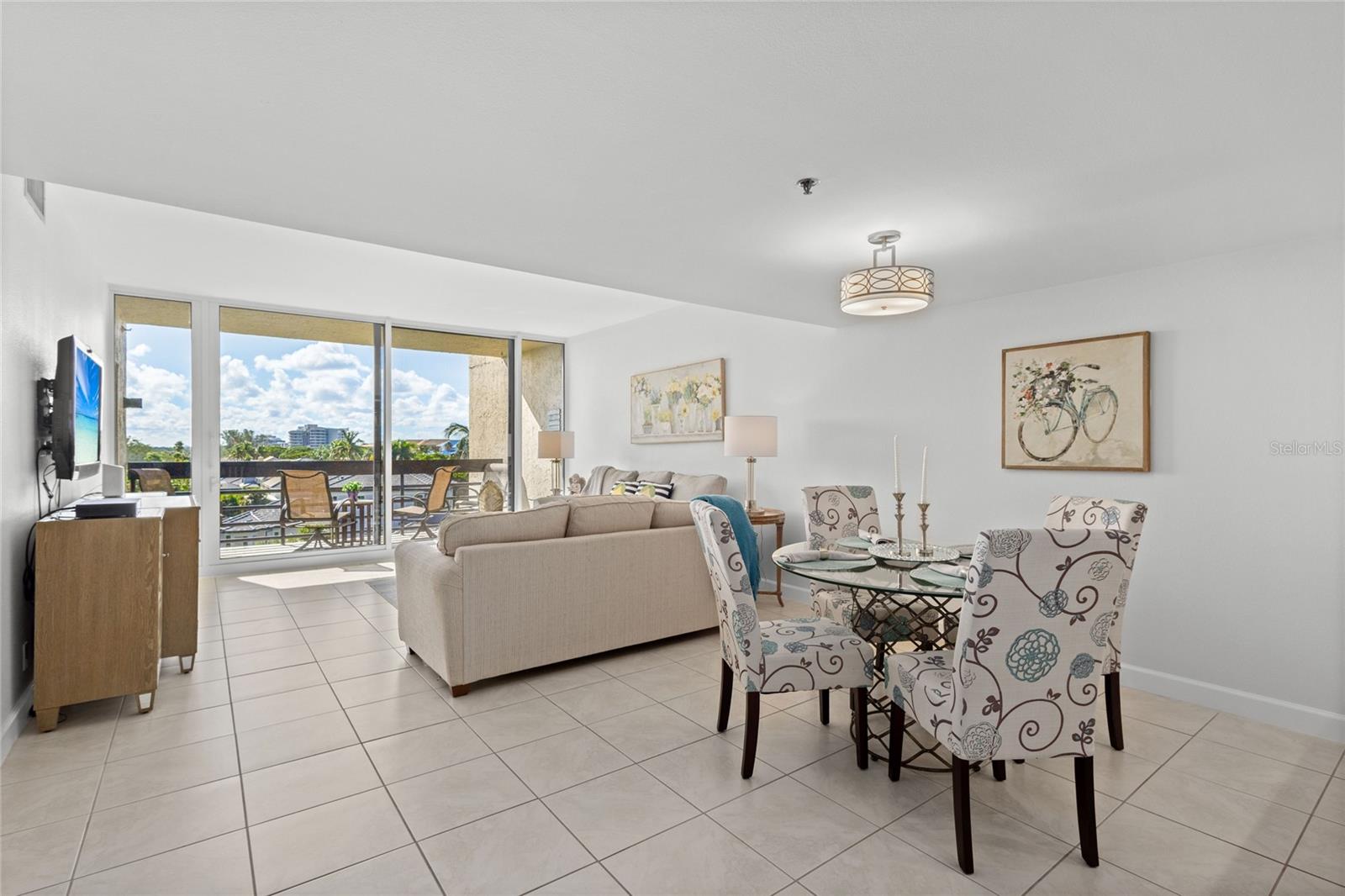 BEACHPLACE III - Residential