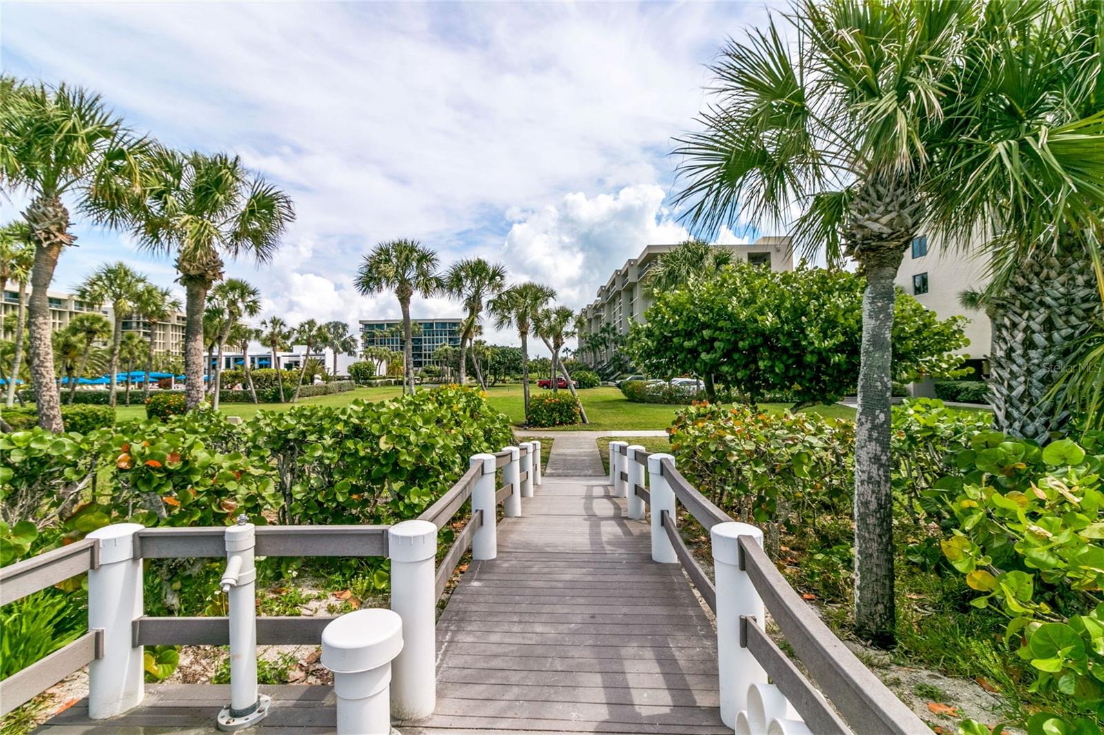 BEACHPLACE III - Residential