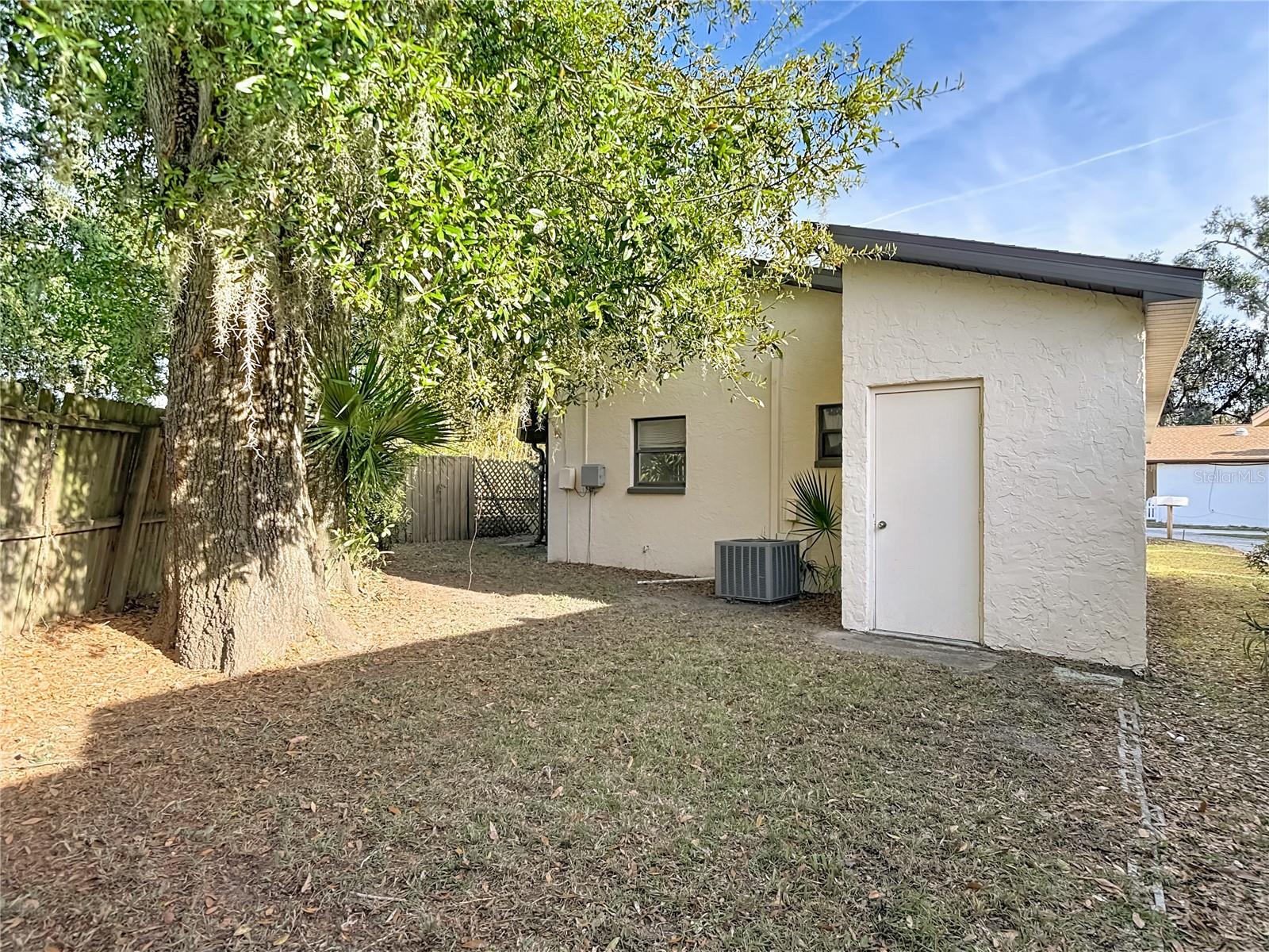 FRST VILLAS - Residential