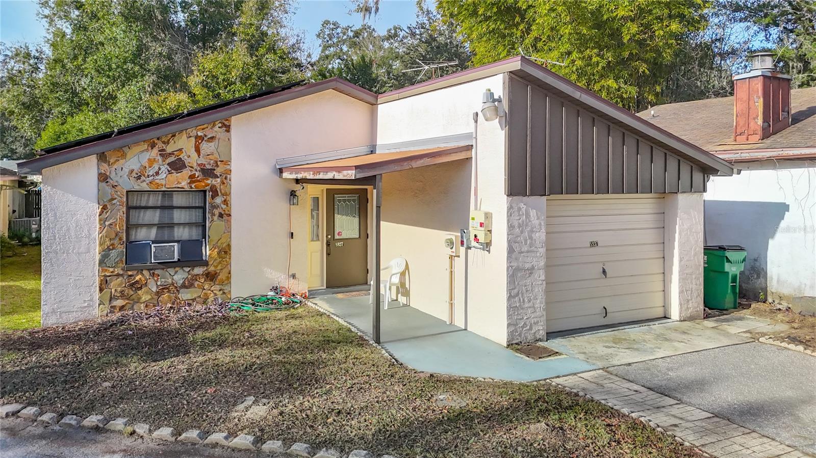 FRST VILLAS - Residential