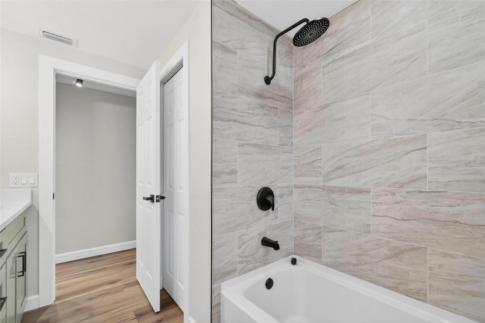 FLOR A MAR SEC C07 ADD 03 - Residential