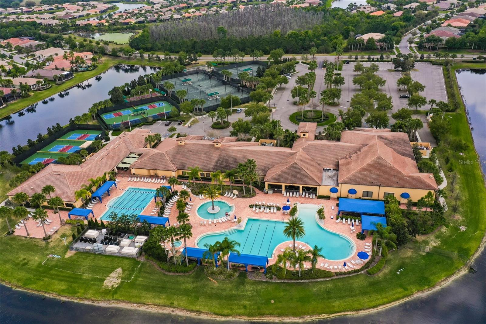 VALENCIA LAKES PH 2 - Residential