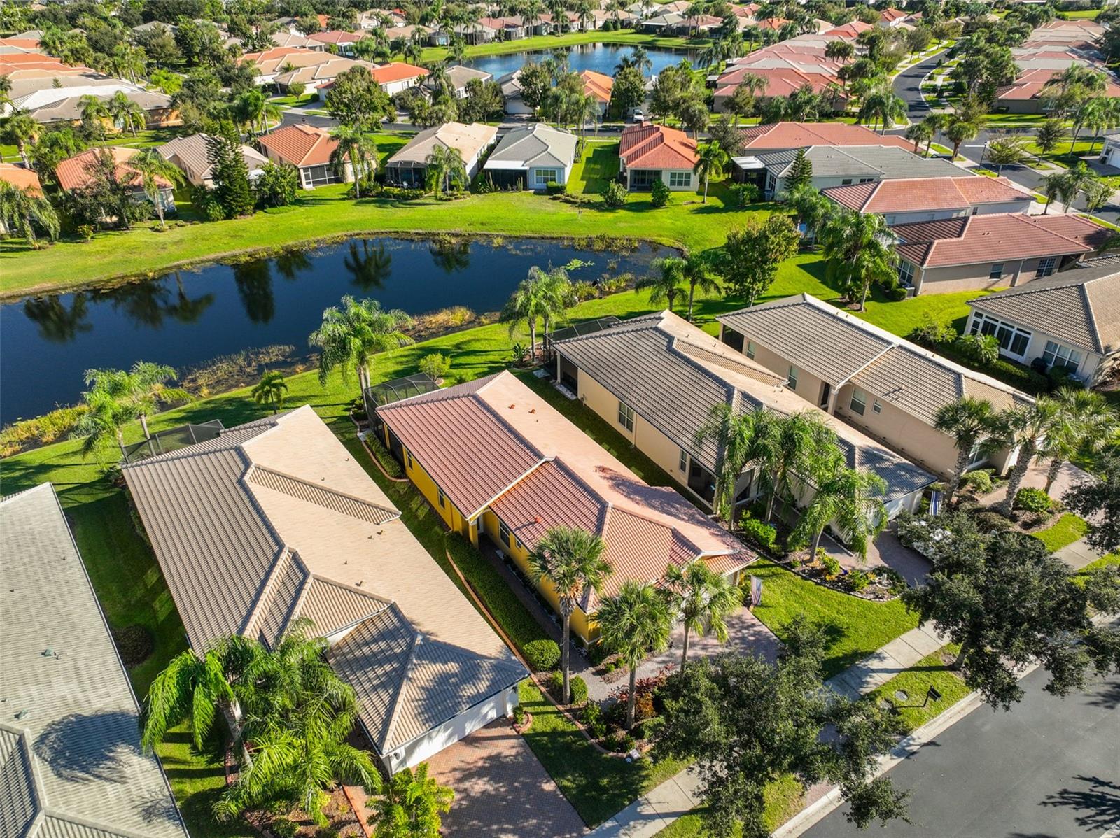 VALENCIA LAKES PH 2 - Residential