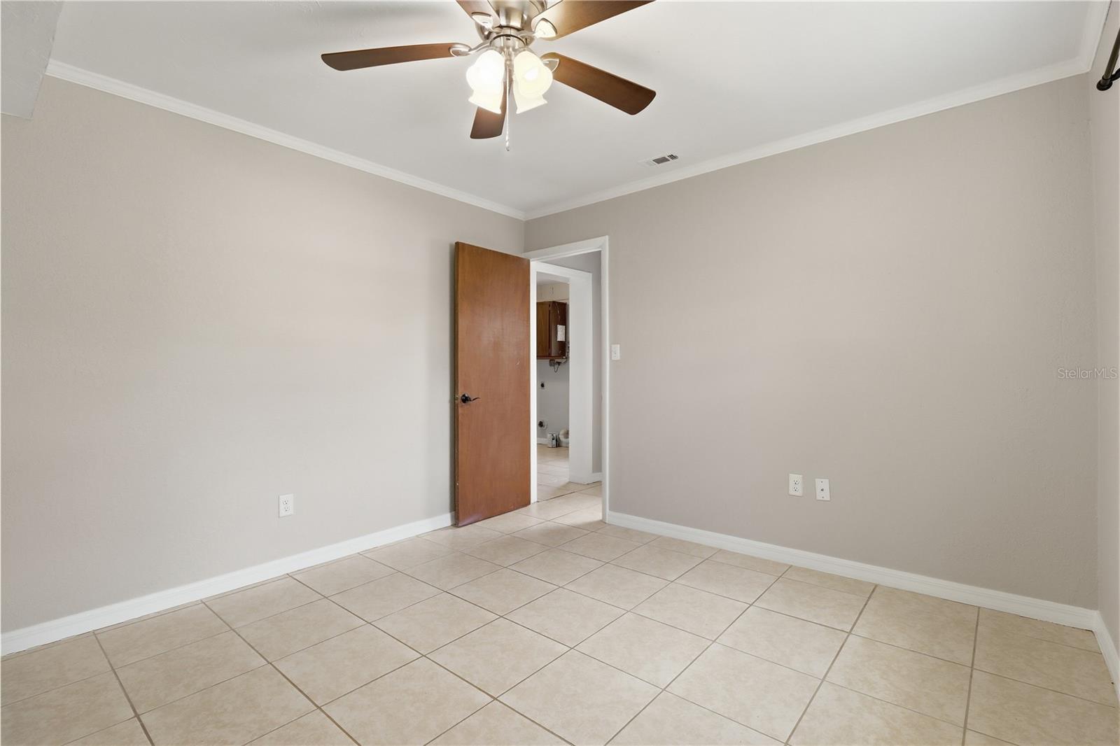 BEVERLY HILLS UNIT 06 - Residential