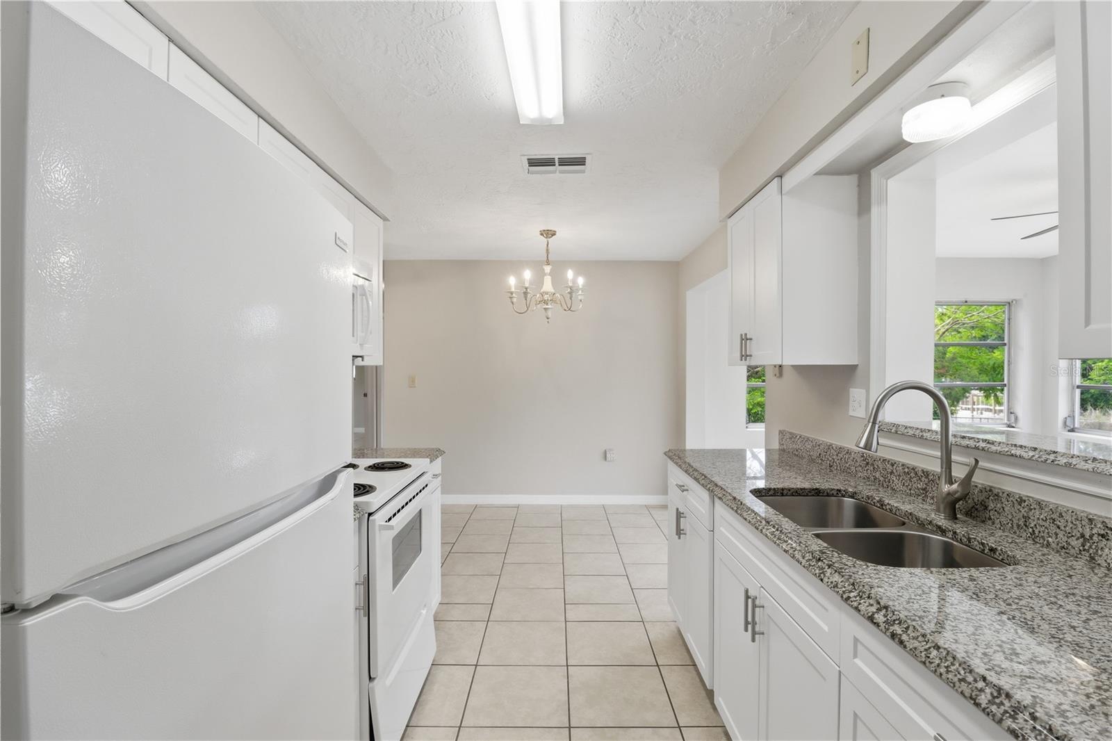 BEVERLY HILLS UNIT 06 - Residential