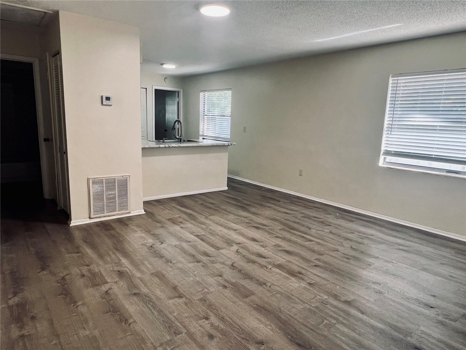 SE1/4 OF SW1/4 SEC 36 TOWNSHIP 34S RANGE 17E - Residential Income