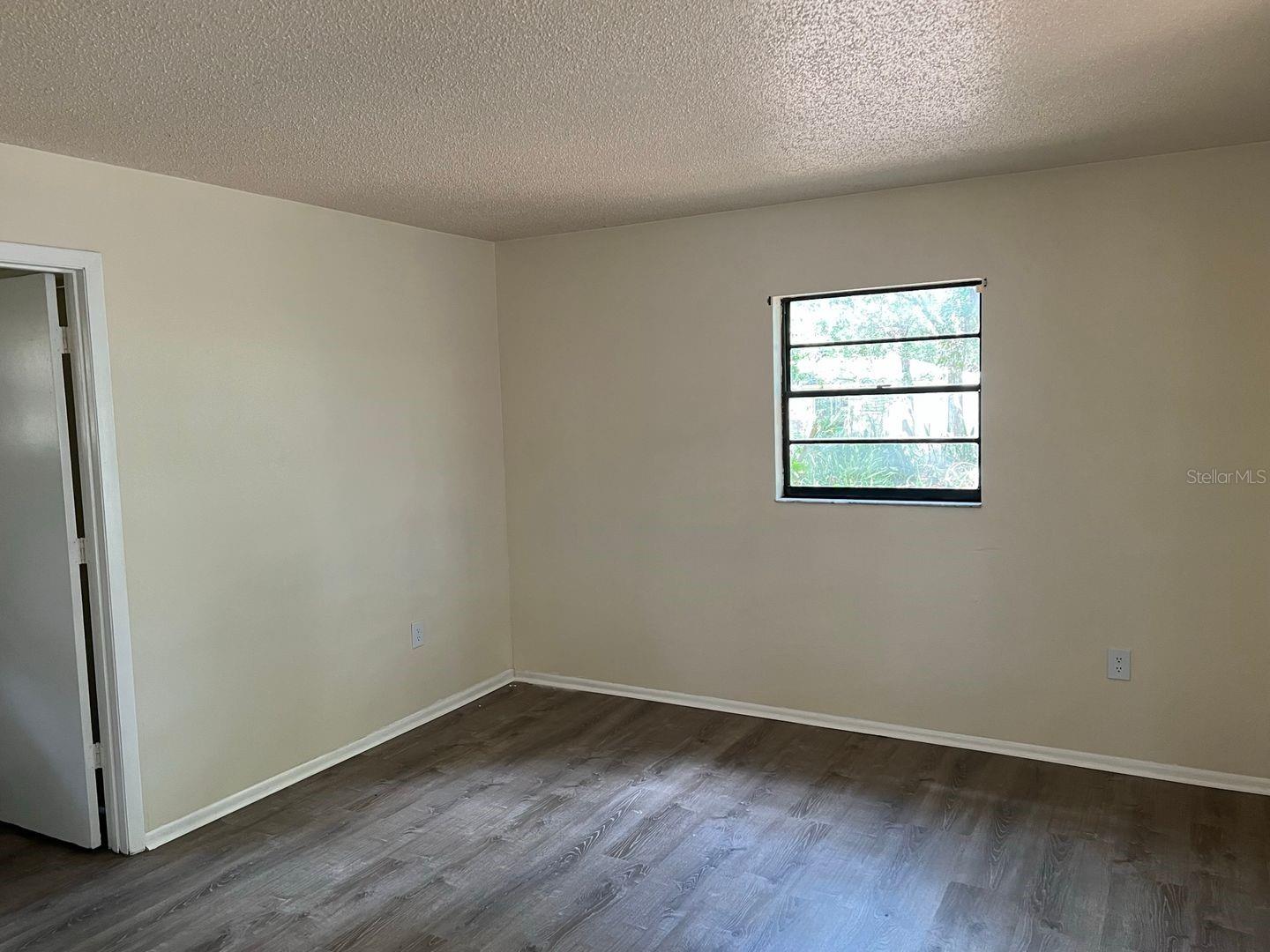 SE1/4 OF SW1/4 SEC 36 TOWNSHIP 34S RANGE 17E - Residential Income