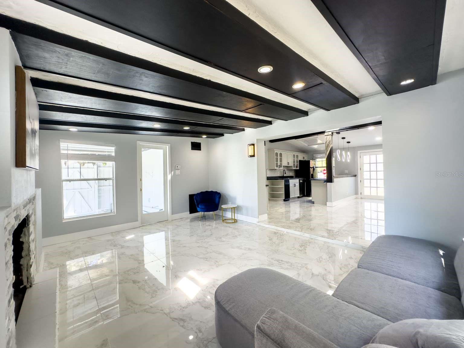 UNPLATTED - Residential Lease