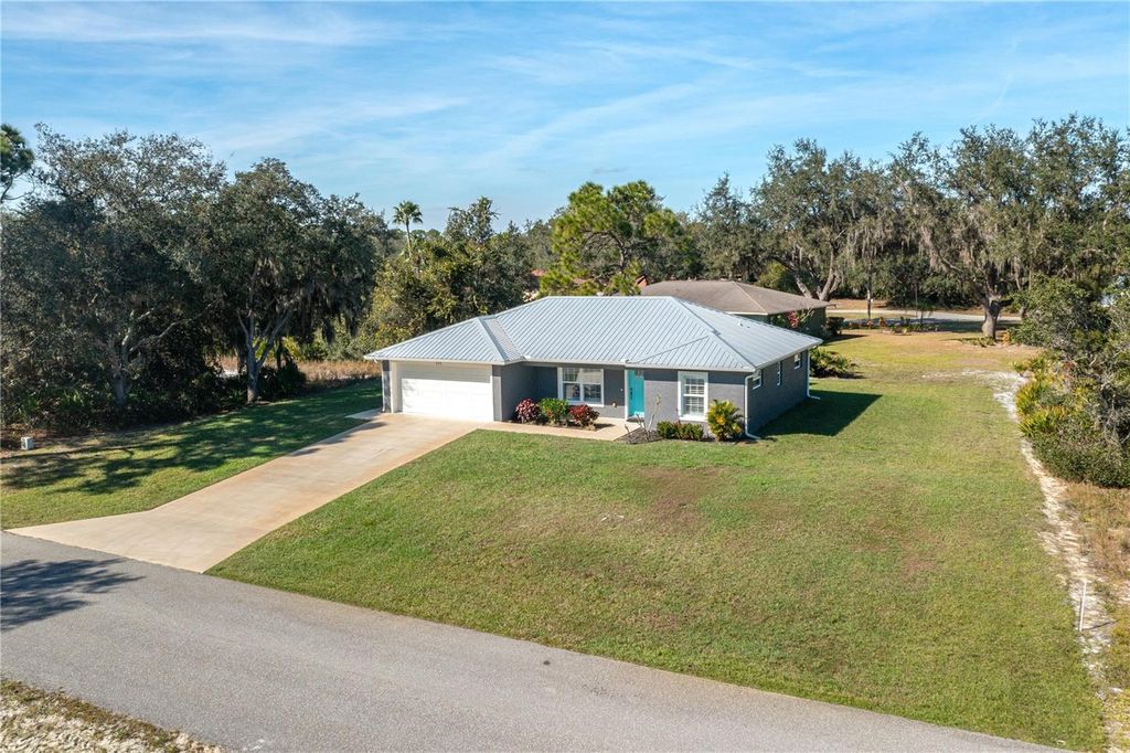 Photo of 233 Oxbow Drive, Sebring, FL 33876 (MLS # P4937251)