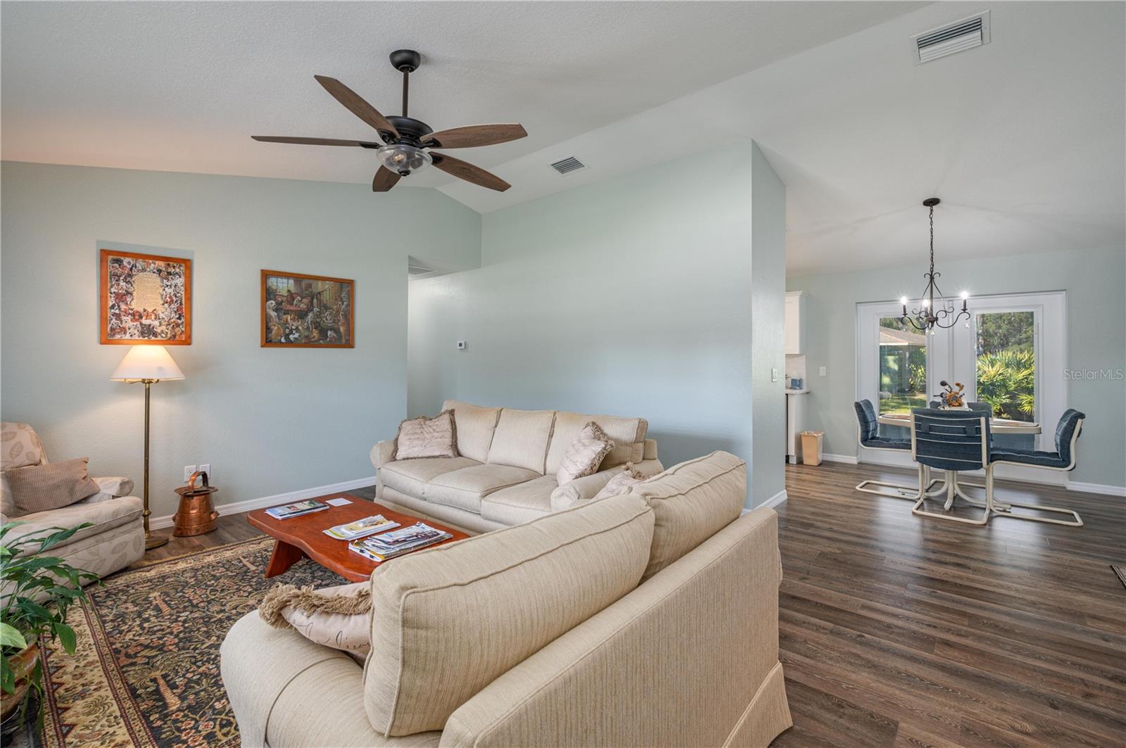 SPRING LAKE VILLAGE VI S OF 98 - Residential