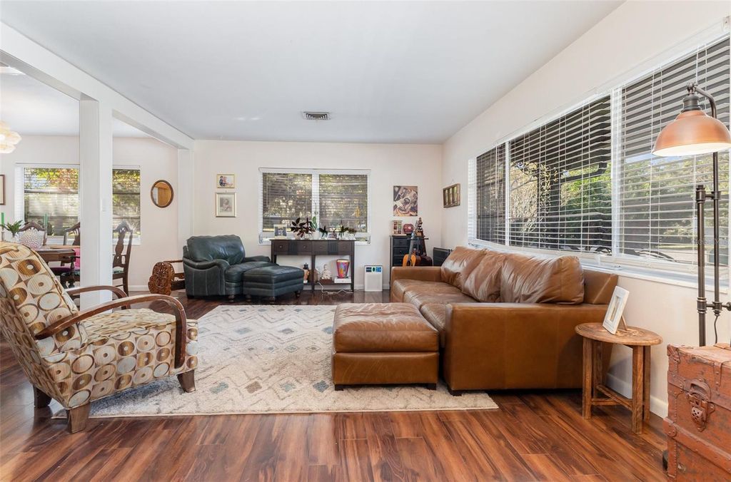 Photo of 29 Golf View Circle NE, Winter Haven, FL 33881 (MLS # TB8453876)